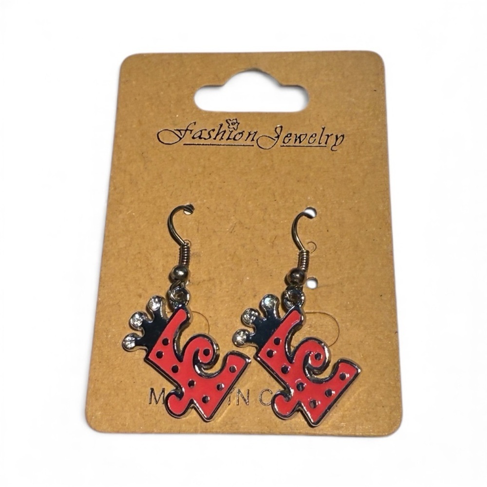 Pink Crown “E” Initial Dangle Earrings